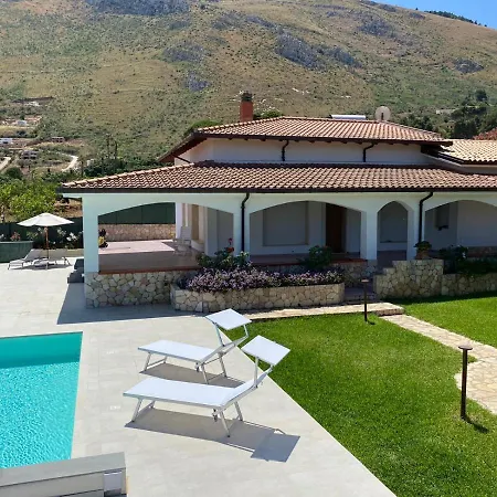 Cycas Costamante Villa *